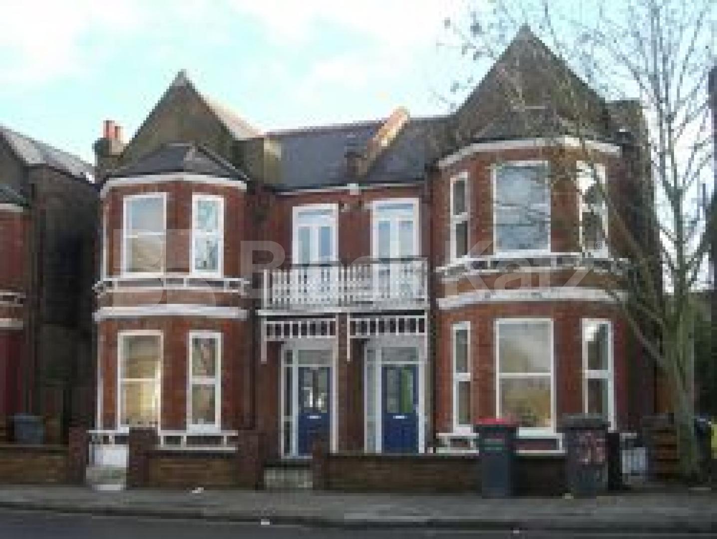 			BRAND NEW, 1 Bedroom, 1 bath, 1 reception Flat			 Ballards Lane, FINCHLEY CENTRAL N3